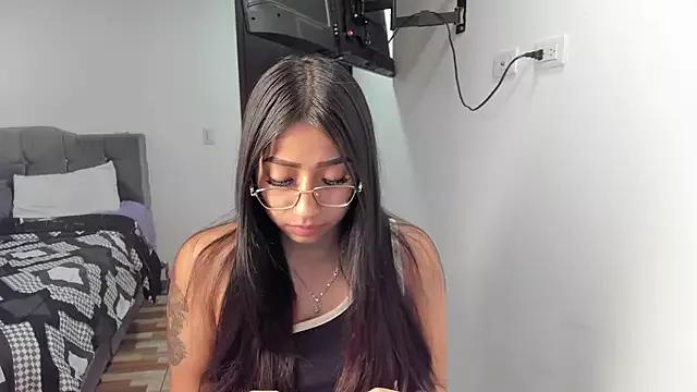 isa_bellaa0 from StripChat is Freechat