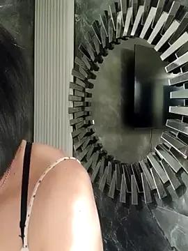 IsisBlake from StripChat