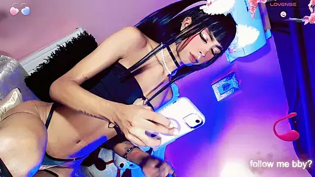 Try the hottest girls free webcams as they get au naturel and get naked fulfilling your nuttiest whims.