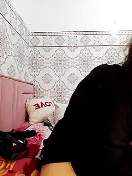 JENNIFER29 from StripChat