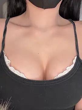 Try the hottest girls free webcams as they get au naturel and get naked fulfilling your nuttiest whims.