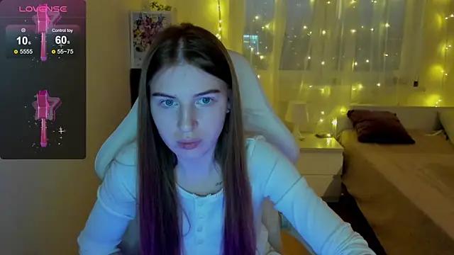 Try the hottest girls free webcams as they get au naturel and get naked fulfilling your nuttiest whims.