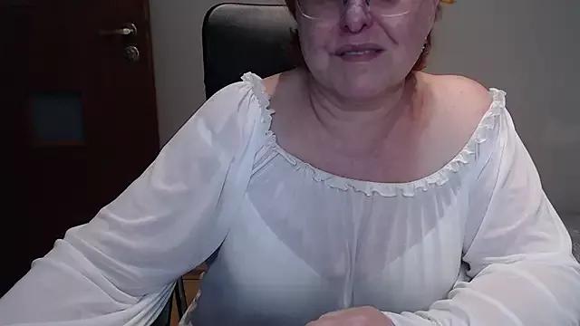 Try the hottest girls free webcams as they get au naturel and get naked fulfilling your nuttiest whims.