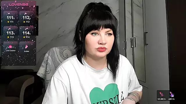 KarinaGoddess from StripChat is Freechat