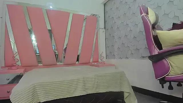 karol_eboony1 from StripChat is Freechat