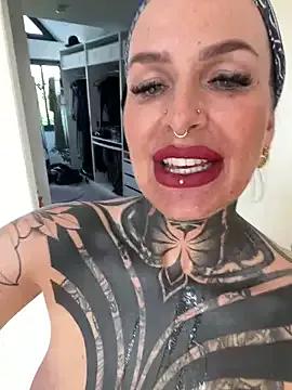 Photos of KathaleaNoir from StripChat is Freechat