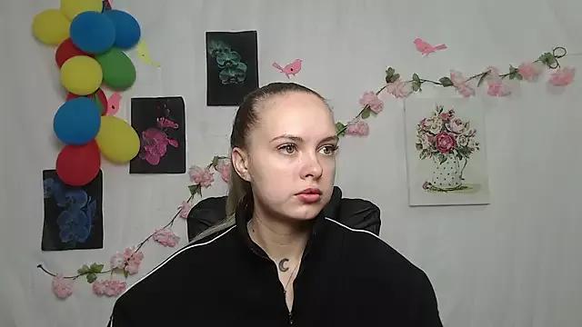 KhaleesiMoon from StripChat is Freechat
