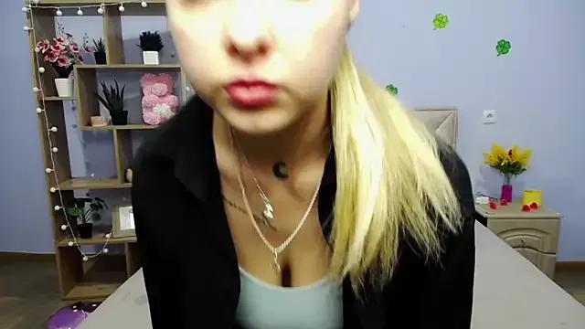 Try the hottest girls free webcams as they get au naturel and get naked fulfilling your nuttiest whims.