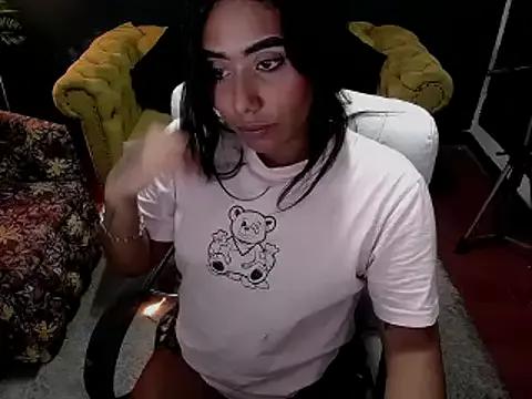 kiara_blackrude from StripChat is Freechat