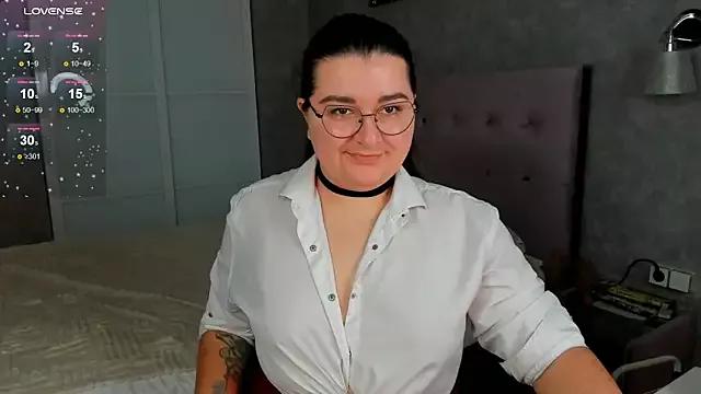 Try the hottest girls free webcams as they get au naturel and get naked fulfilling your nuttiest whims.