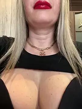 Kittenforyou from StripChat