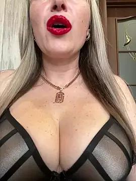 Kittenforyou from StripChat
