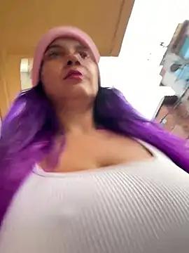 Try the hottest girls free webcams as they get au naturel and get naked fulfilling your nuttiest whims.