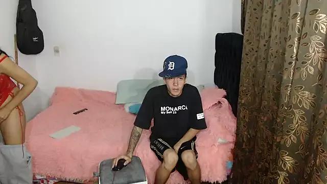 Kitty_and_jake from StripChat