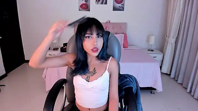 Try the hottest girls free webcams as they get au naturel and get naked fulfilling your nuttiest whims.