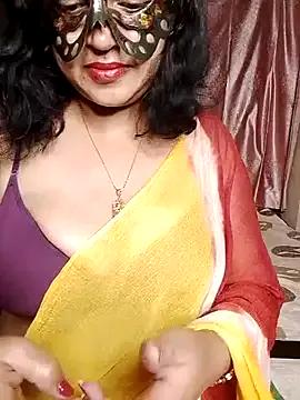 Laaly_Sona from StripChat