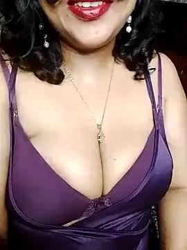 Laaly_Sona from StripChat