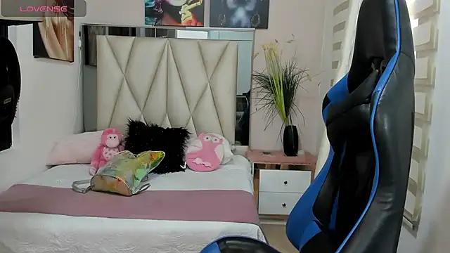 Try the hottest girls free webcams as they get au naturel and get naked fulfilling your nuttiest whims.