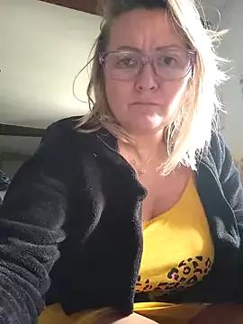 Photos of lady_charlyne from StripChat is Freechat