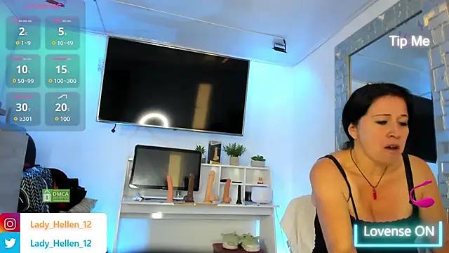 Try the hottest girls free webcams as they get au naturel and get naked fulfilling your nuttiest whims.