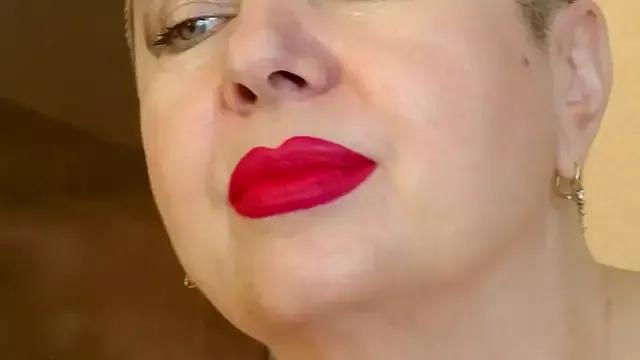 Try the hottest girls free webcams as they get au naturel and get naked fulfilling your nuttiest whims.