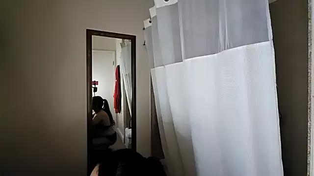 Layla-Lana from StripChat