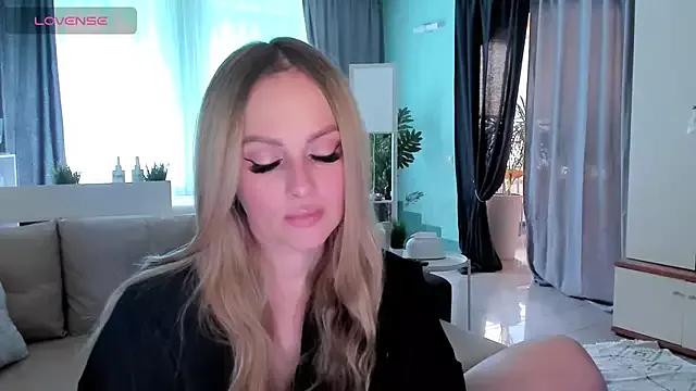 Libby_Nora from StripChat