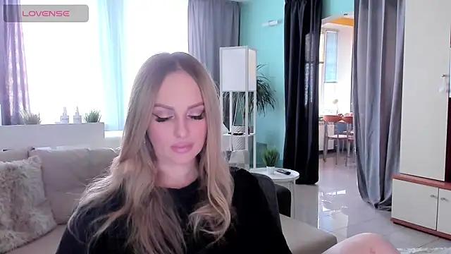 Libby_Nora from StripChat
