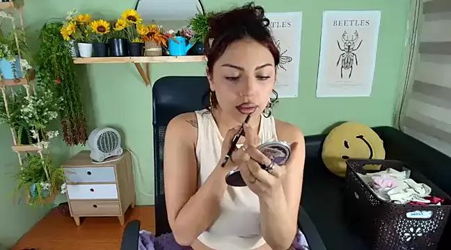 Liittleluaa_ from StripChat
