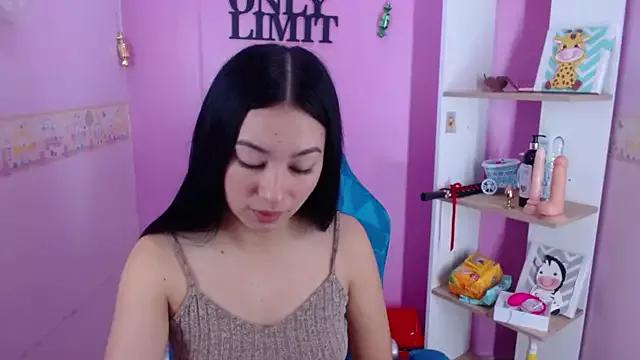 Lila_Pinky from StripChat
