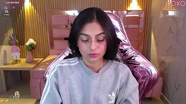 lilith_petit_sub from StripChat is Freechat