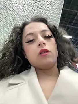 Lina_twin from StripChat is Freechat