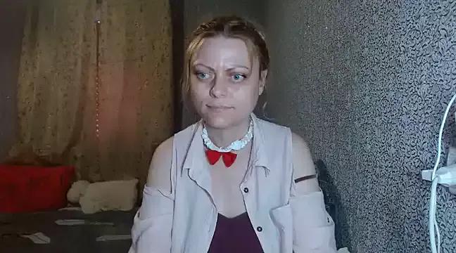 LindaRoutz from StripChat is Freechat