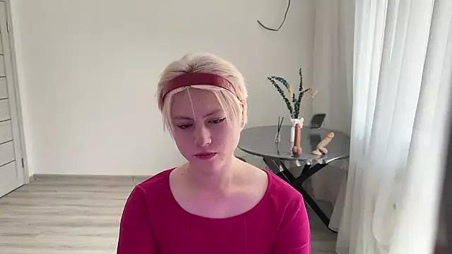 Lisa_Kass from StripChat is Freechat