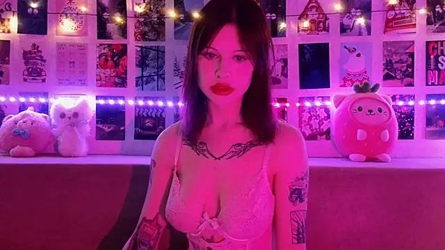 Try the hottest girls free webcams as they get au naturel and get naked fulfilling your nuttiest whims.