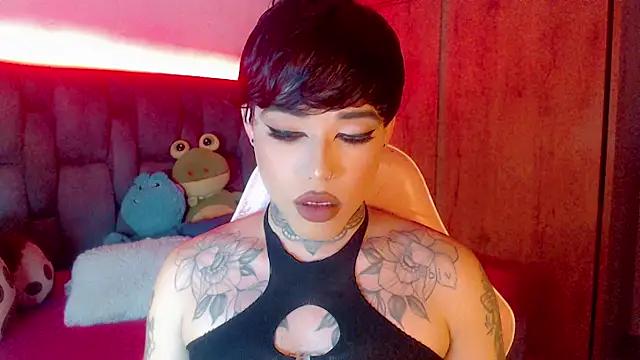 Try the hottest girls free webcams as they get au naturel and get naked fulfilling your nuttiest whims.
