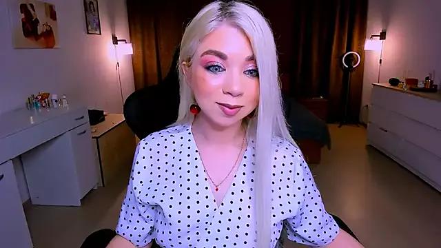 littleSiyfairy from StripChat