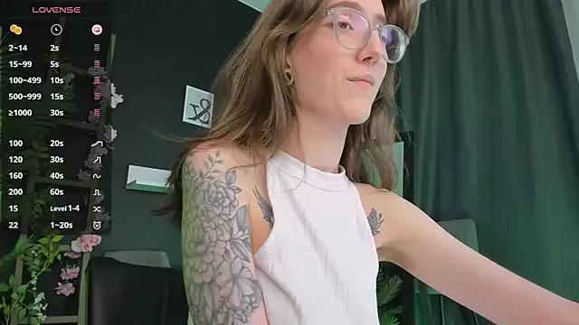 Lola_Missy from StripChat