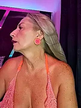 Try the hottest girls free webcams as they get au naturel and get naked fulfilling your nuttiest whims.