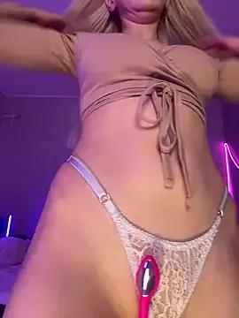 Try the hottest girls free webcams as they get au naturel and get naked fulfilling your nuttiest whims.