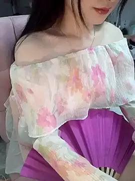 Try the hottest girls free webcams as they get au naturel and get naked fulfilling your nuttiest whims.