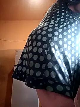 Try the hottest girls free webcams as they get au naturel and get naked fulfilling your nuttiest whims.