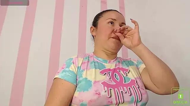 Luci_flores from StripChat is Freechat