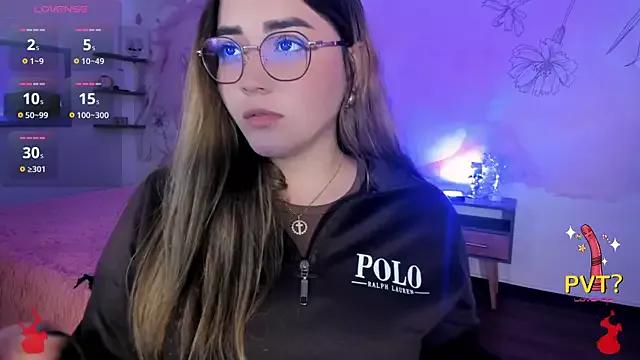 Lucia_star__ from StripChat is Freechat