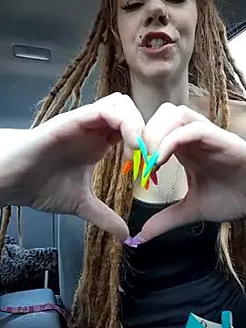LucidLucy from StripChat is Freechat