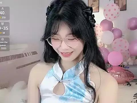 Luminous163 from StripChat is Freechat
