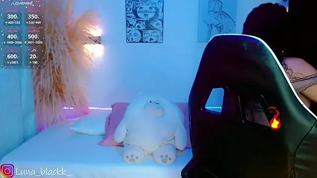 Try the hottest girls free webcams as they get au naturel and get naked fulfilling your nuttiest whims.
