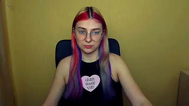 Try the hottest girls free webcams as they get au naturel and get naked fulfilling your nuttiest whims.