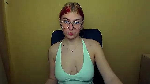 Try the hottest girls free webcams as they get au naturel and get naked fulfilling your nuttiest whims.