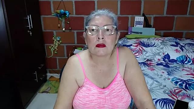 madameboobs69 from StripChat